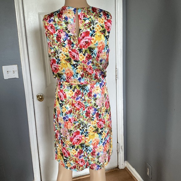 Julia Jordan floral dress - Picture 5 of 7